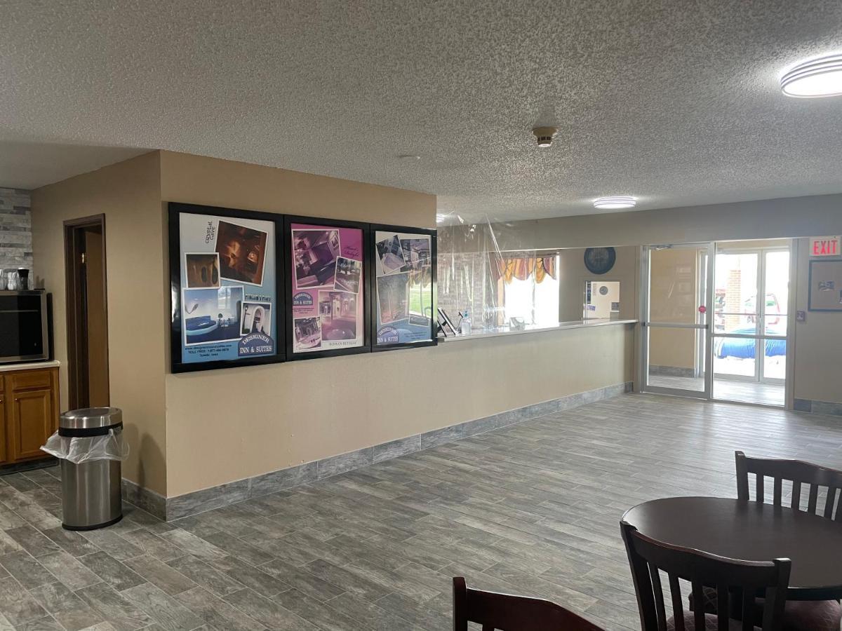 Designer Inn And Suites Toledo Esterno foto