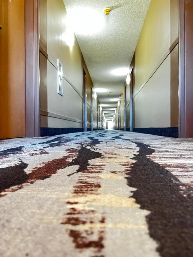 Designer Inn And Suites Toledo Esterno foto