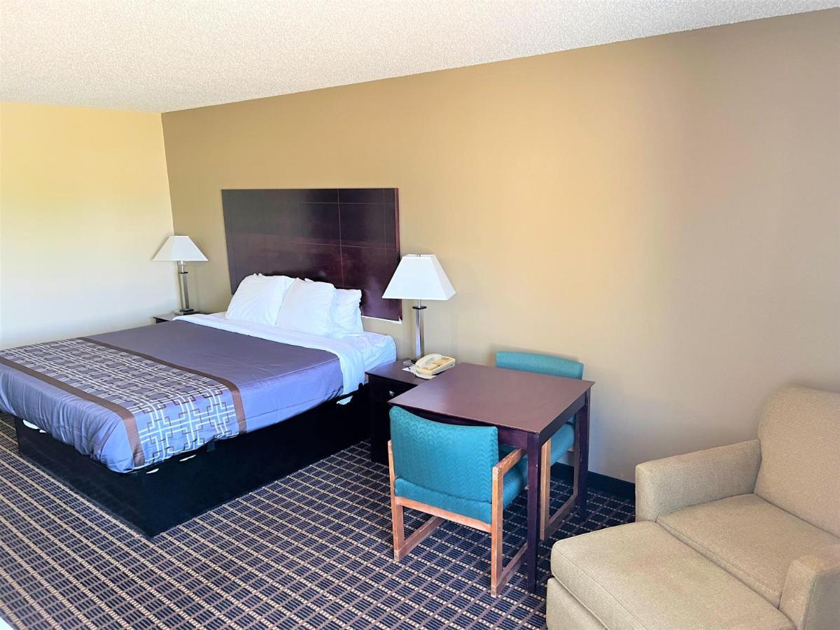 Designer Inn And Suites Toledo Esterno foto